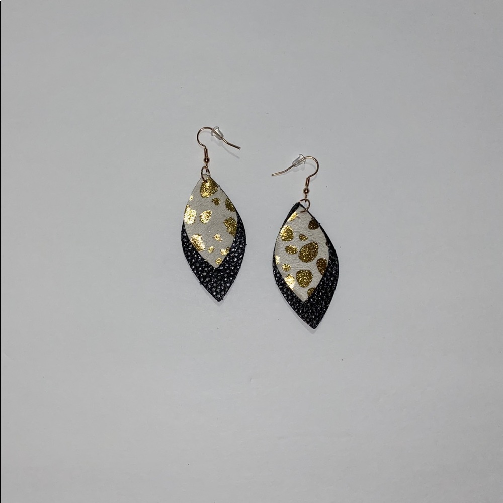 Leaf earrings